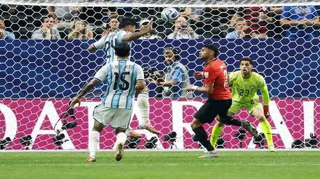 الفنان السعودي محمد عبده يوجه رسالة بعد ظلم منتخب...