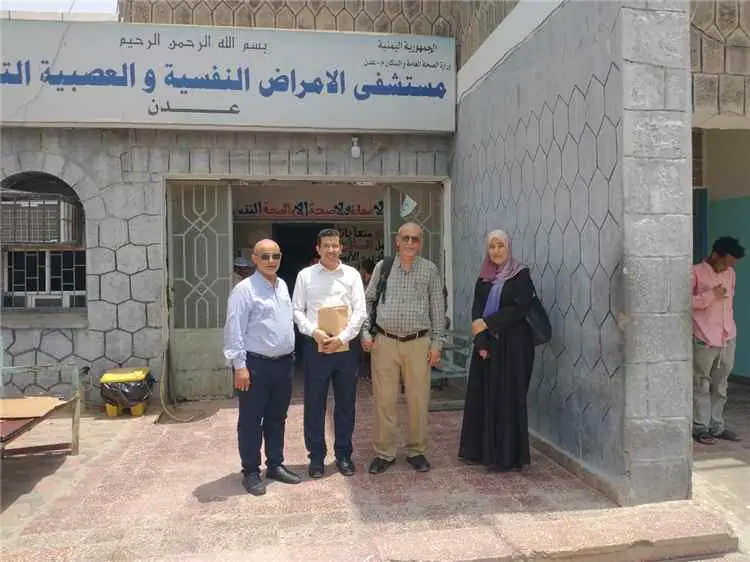 مدير عام مستشفى الأمراض النفسية والعصبية يلتقي رئي...
