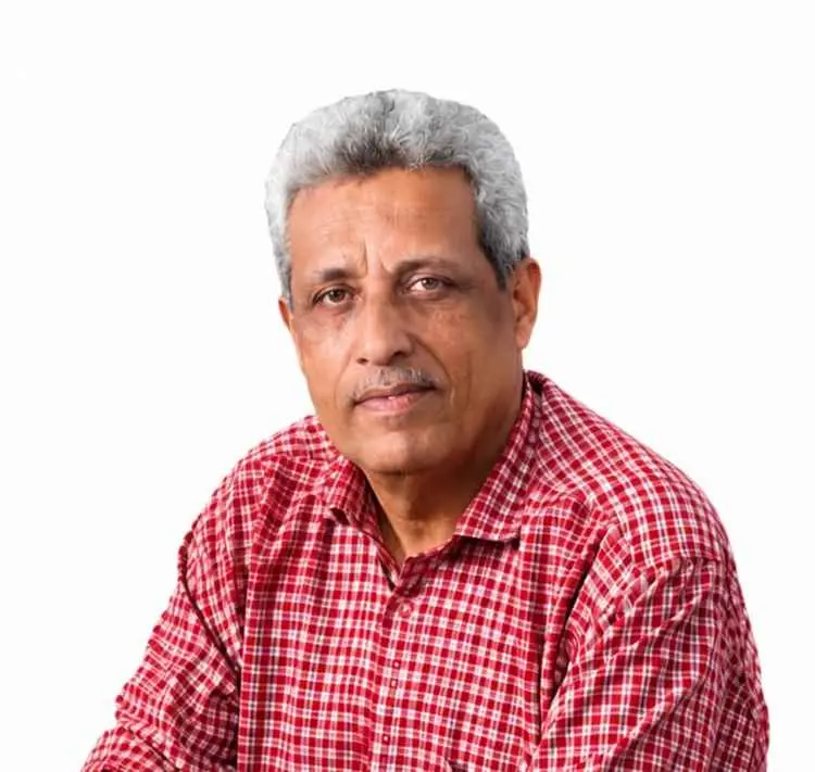 أحمد السخياني يطالب بإنهاء التمييز في الرواتب ويدعو لتدخل رئاسي لتحقيق العدالة