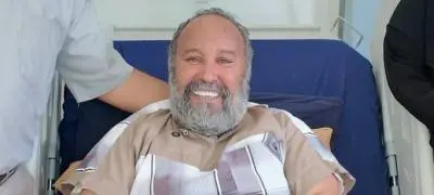 الفنان يحيى إبراهيم يغادر المستشفى