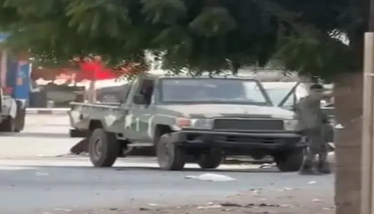 اشتباكات مسلحة في المنصورة بعدن ومصادر ترجح خلافًا...