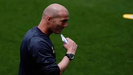 "ليكيب" تكشف موعد إعلان زيدان مدربا لمنتخب فرنسا