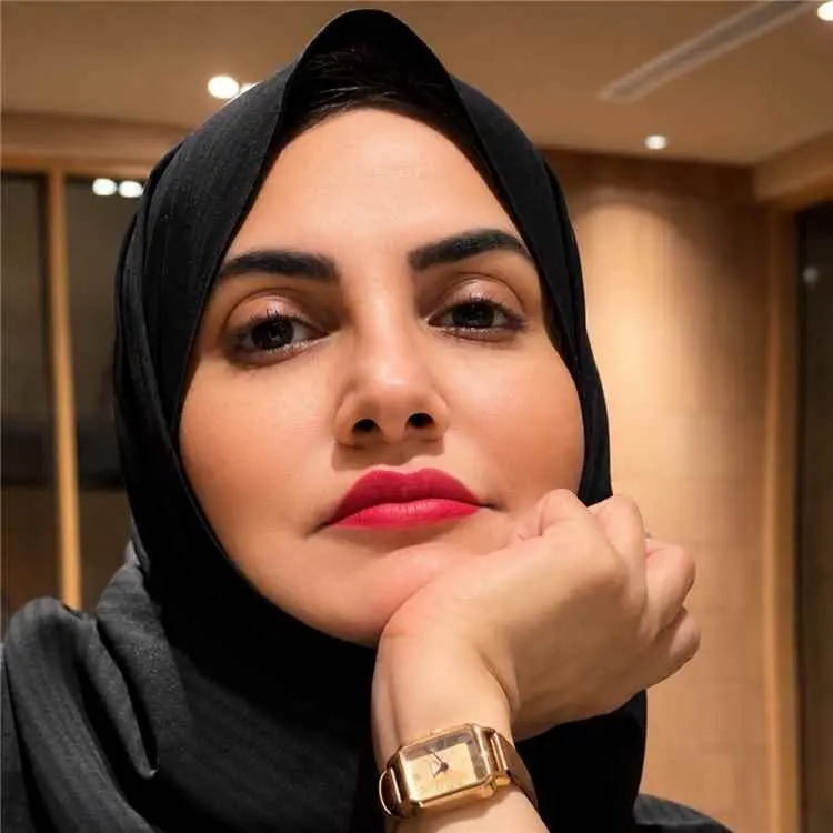 سارة اليافعي: آن الأوان لفرض هيبة الدولة.. واليمني...