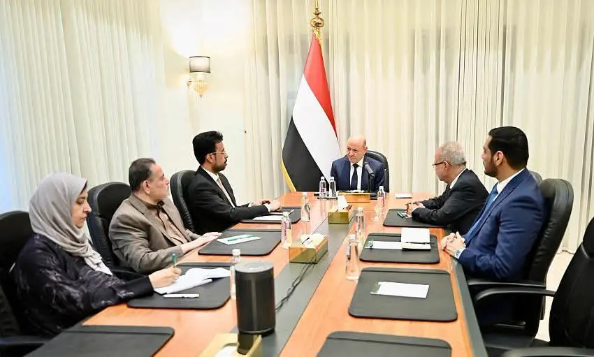 الرئيس العليمي: المليشيات الحوثية حولت مناطق سيطرت...
