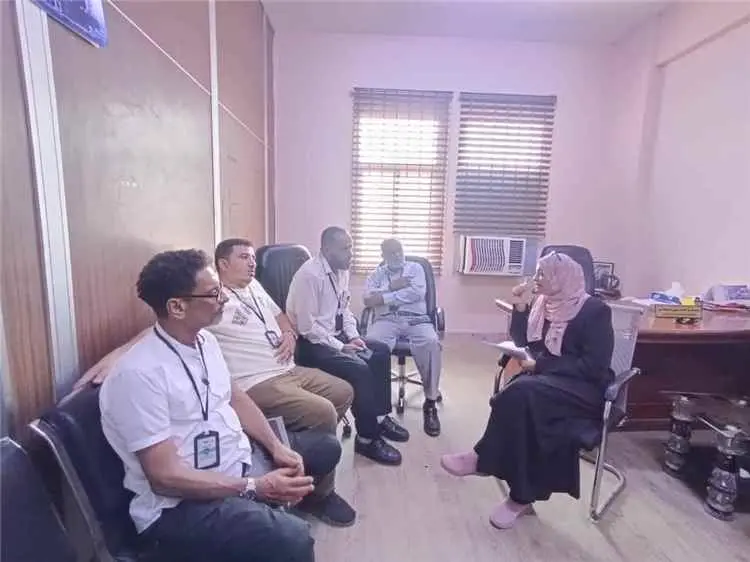 رئيسة الاتحاد العام لنقابات عمال العاصمة عدن تلتقي بنقابة عمال مصافي عدن.
