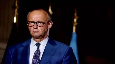 تعقيبا على تصريحات علييف.. ميرتس ينفي علمه بعقد اج...