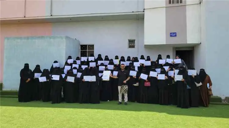 مدرسة رواد المعرفة تقيم دورة تدريبية متخصصة في الم...