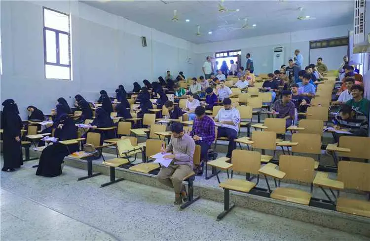 ارتياح طلابي لسير امتحانات كلية العلوم الإدارية بج...