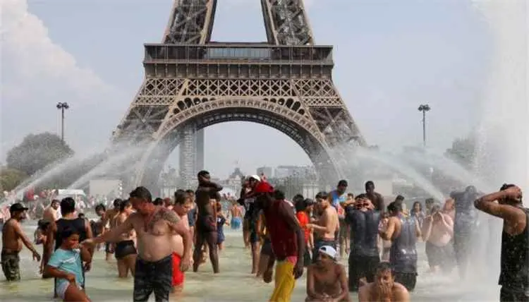 موجة حر قياسية تقتل 5764 شخصا في فرنسا