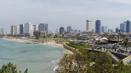 القناة 12: رئيس بلدية رمات غان شرق تل أبيب يقرر فت...