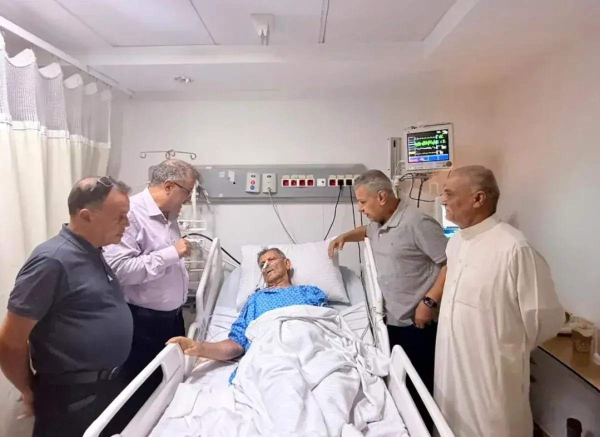 وفد سياسي يطمئن على صحة النائب الكويتي في القاهرة...