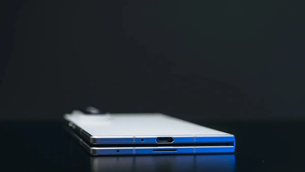 Galaxy Z Fold 8: بطارية أكبر وشحن أسرع تكسر الأرقا...