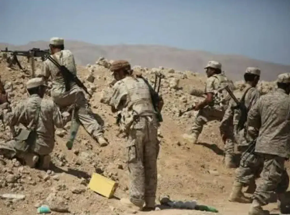 مأرب .. قتلى وجرحى في اشتباكات بينية بين قوات حكوم...