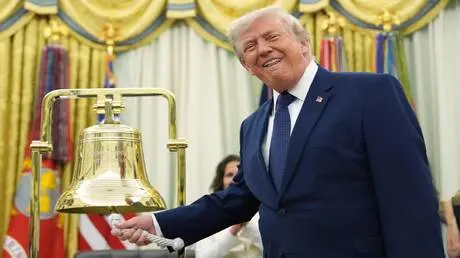 "ترقبوا المزيد".. ترامب يتوعد الاتحاد الأوروبي بدف...