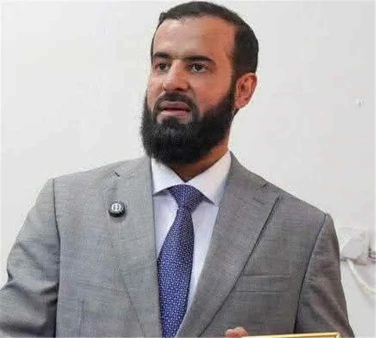 المقدم صامد المحرمي يهنئ اللواء الدكتور مختار الرب...