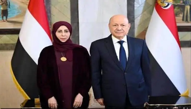 من صيدلانية إلى الخارجية.. صحفي يفتح النار على تعي...