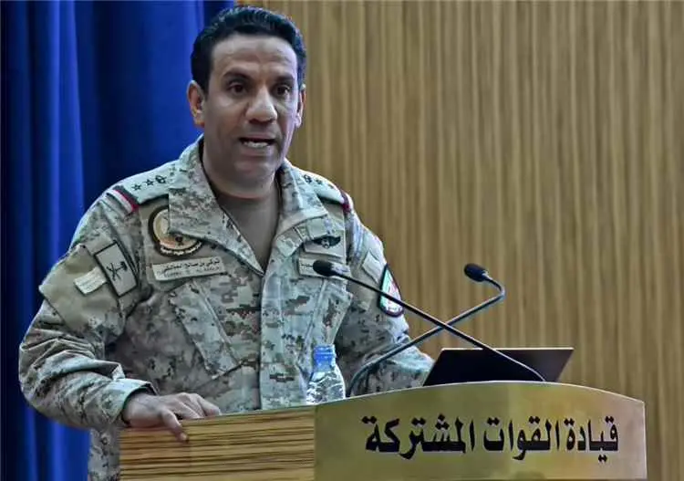متحدث التحالف: ضربات الحديدة استهدفت مواقع عسكرية...