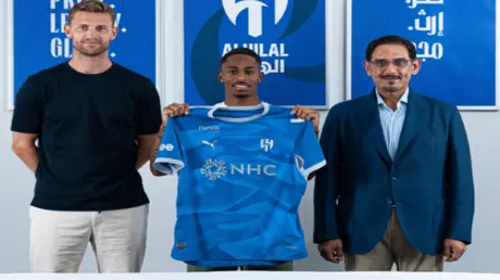 رسميا.. الهلال السعودي يحسم تعاقده مع الجناح الهول...