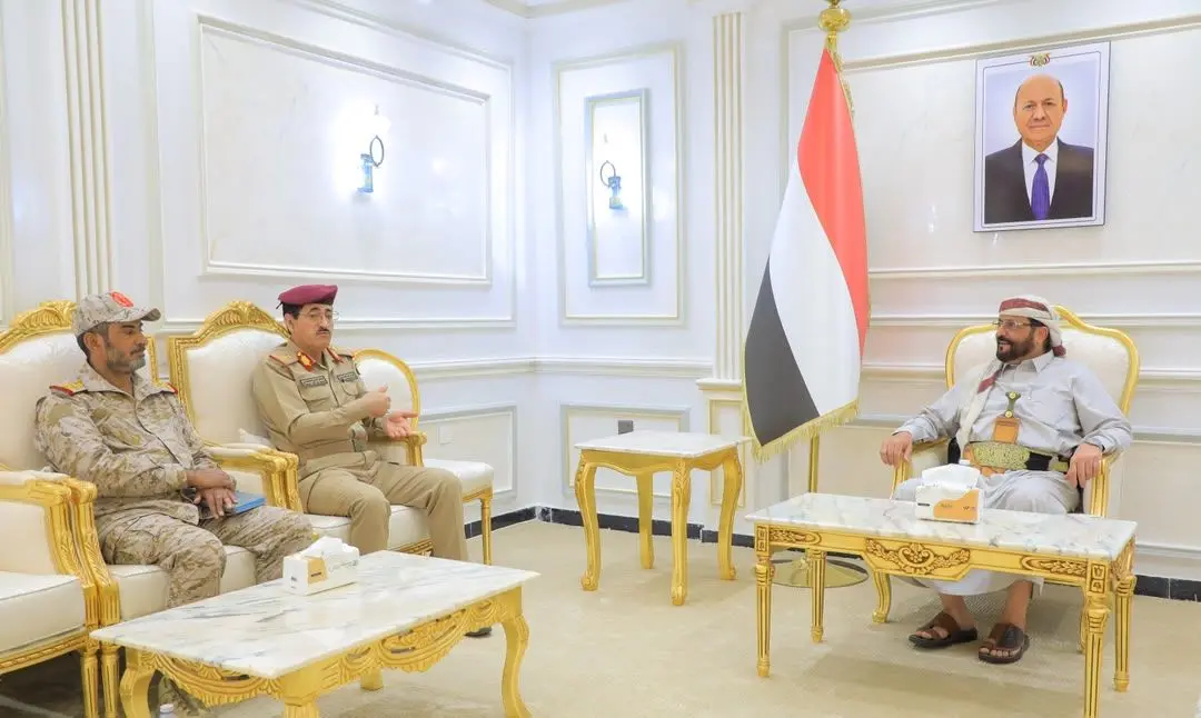 التقى وزير الدفاع ورئيس هيئة الأركان.. اللواء العر...