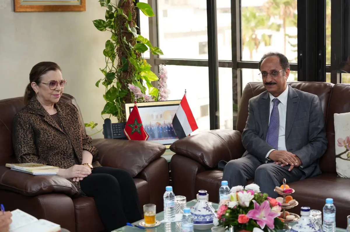 سفير اليمن يلتقي وزيرة التضامن والادماج الاجتماعي والأسرة المغربية