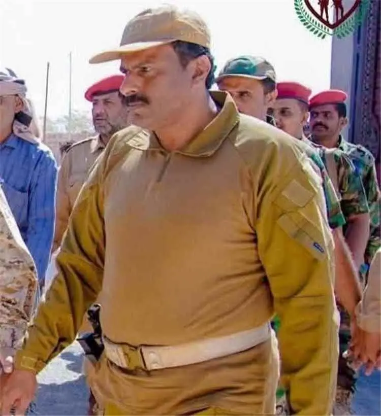 تعيين العميد فوزي السعدي قائدًا عامًا لقوات دفاع شبوة