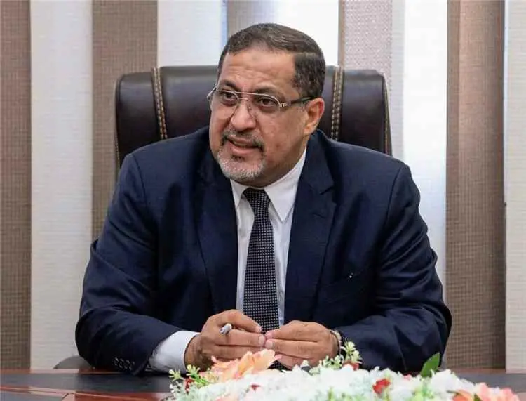 وزير العدل يدين استهداف مليشيات الحوثي للمجمع القض...