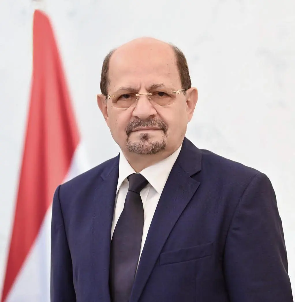 رئيس الوزراء: استهداف الحوثيين للسفن التجارية يؤكد...