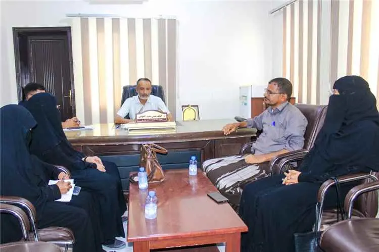 مدير عام بروم ميفع يناقش مع الأمين العام لإتحاد ال...
