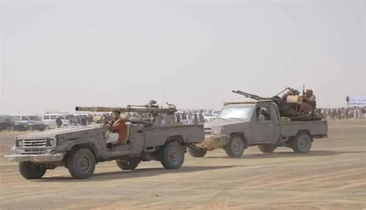 الحوثيون يغذون صراع القبائل.. قتيل وجرحى في اشتباكات قبلية بعمران