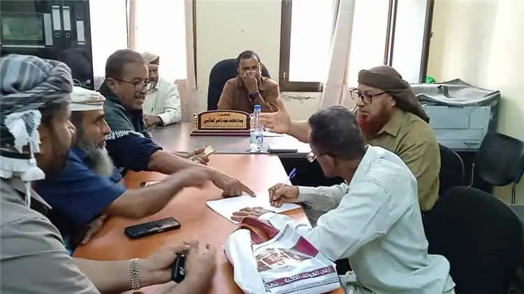 مدير عام سرار يافع يشيد بتعاون أهالي آل داؤود خلال...