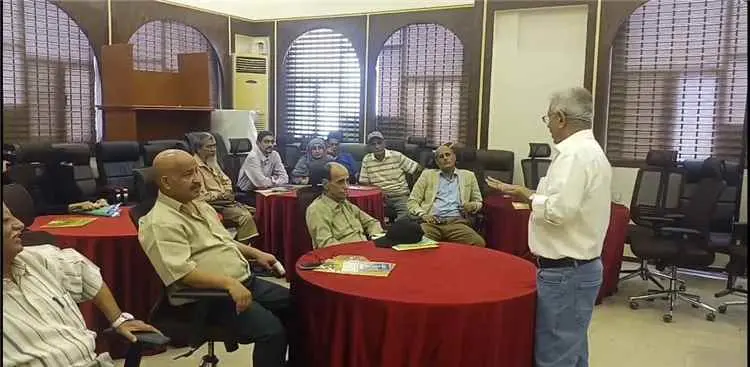 مدير صحة عدن يدشن دورة لتنمية مهارات كوادر المكتب...