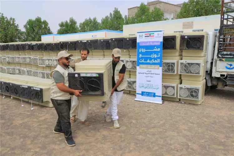 بدعم كويتي .... تدشين مشروع لتوزيع ألف مكيف على ال...