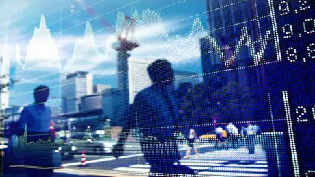 تراجع بورصات الخليج إثر ضربات الحوثيين لمنشآت نفط...
