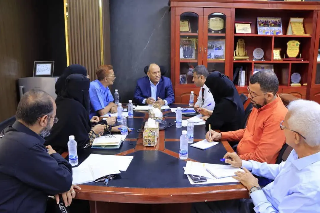 نائب وزير الصناعة والتجارة يناقش تعزيز الأمن السلع...