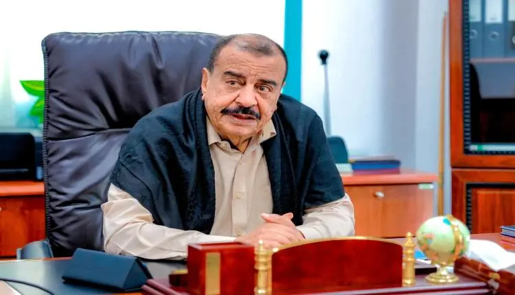 زلزال سياسي في حضرموت: اللواء بن بريك يعلق عضويته...