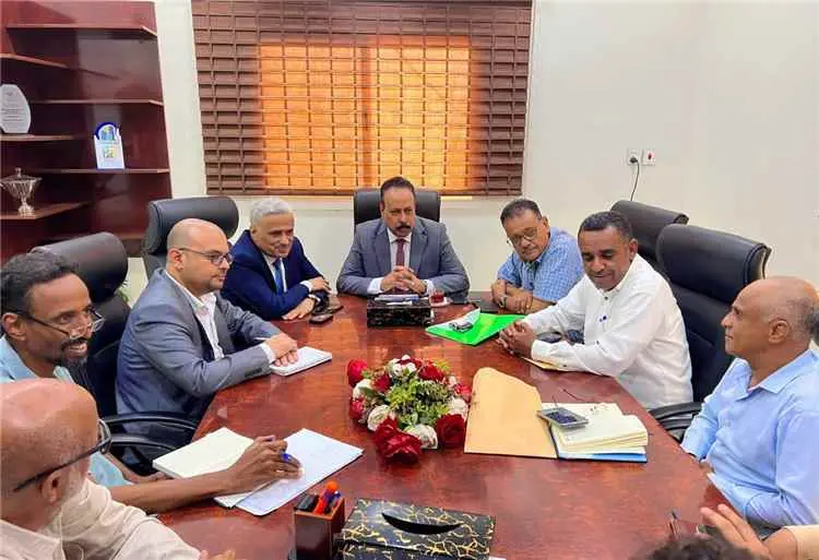 العقربي يدعو إلى إصلاحات مؤسسية لتعزيز صيانة الطرق...