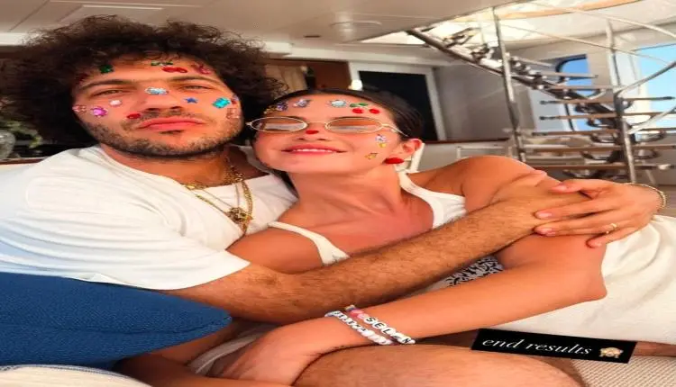 سيلينا غوميز تتصدّر مواقع التواصل الاجتماعي بصور ر...