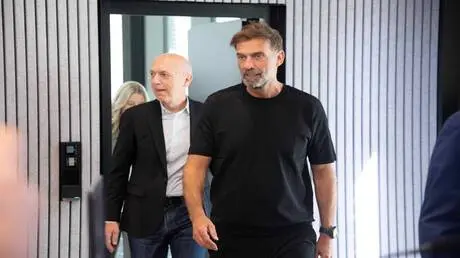 يورغن كلوب يتخذ أول قراراته الكبرى مع منتخب ألماني...