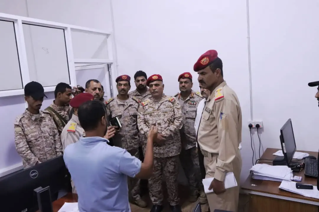 مساعد وزير الدفاع يتفقد جاهزية الخدمات الطبية في م...