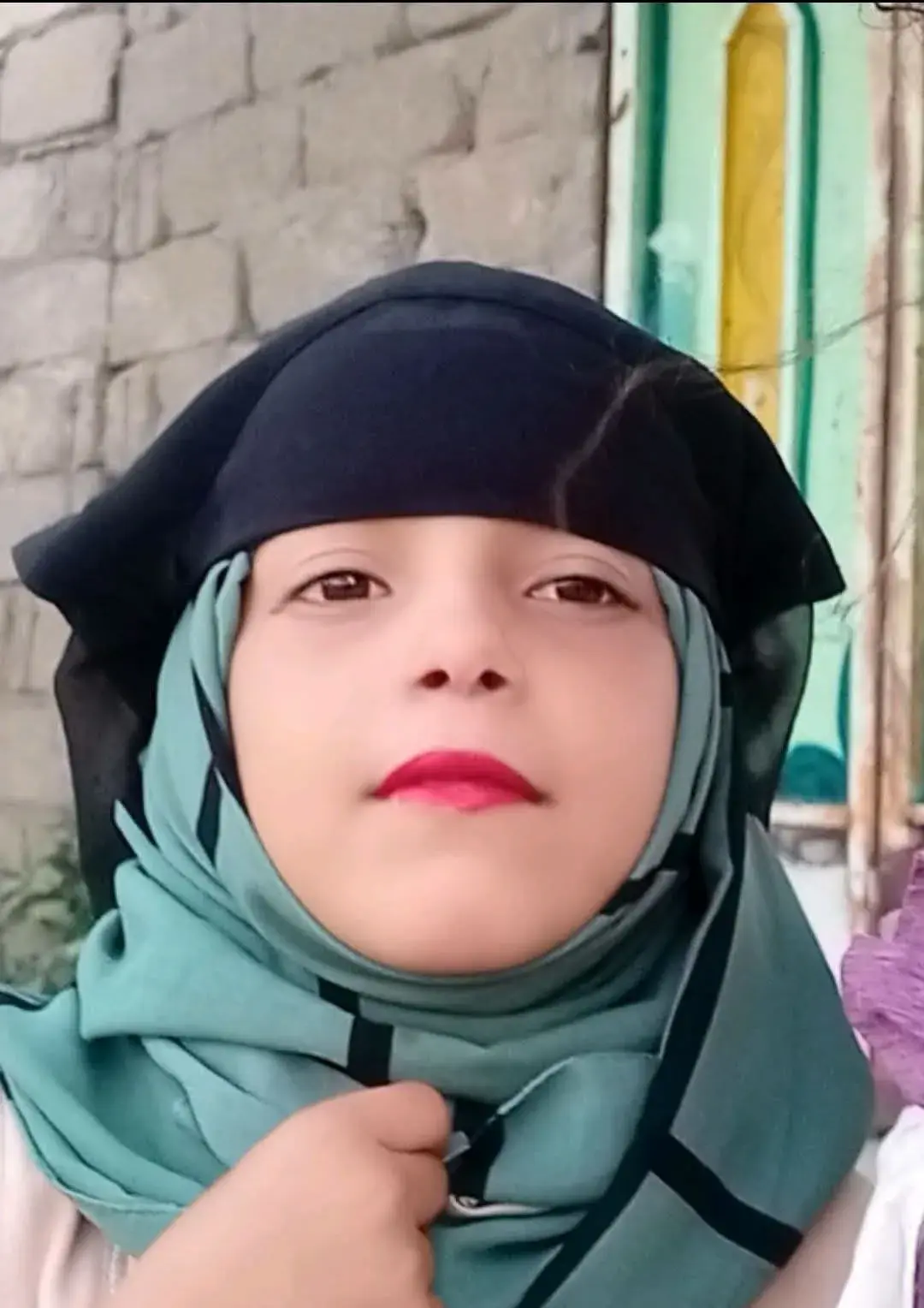 إصابة طفلة بطلق ناري بالرأس اثناء جلبها للماء في ا...