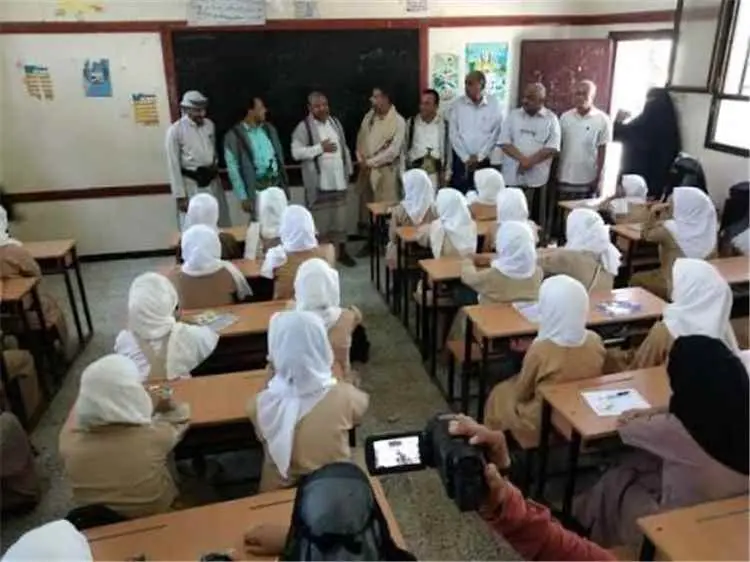 استياء من فرض غرامة مالية على الطالبات المتأخرات ف...