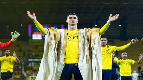 الأمير سعود بن حسام مع رونالدو.. تكوين تحالف قوي ل...