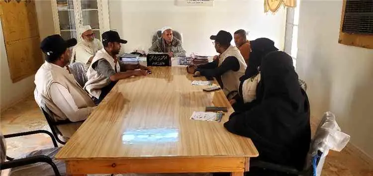 الأمين العام للمجلس المحلي بمديرية القطن يلتقي وفد...
