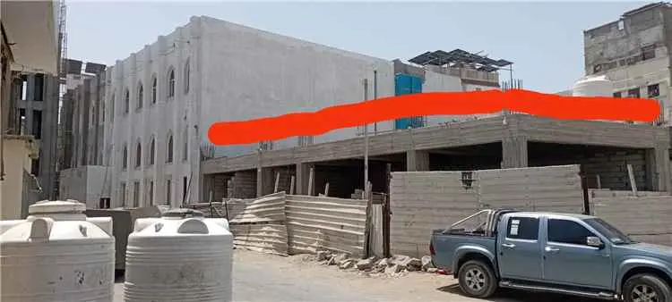 استياء شعبي في المنصورة نتيجة تعثر استكمال بناء مس...