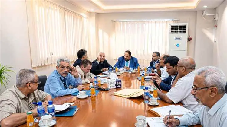 مكافحة التهريب وتلبية احتياجات المحافظات من الوقود...