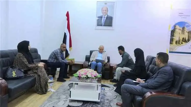 محافظ تعز يؤكد دعم السلطة المحلية لمهرجان تيدكس لل...