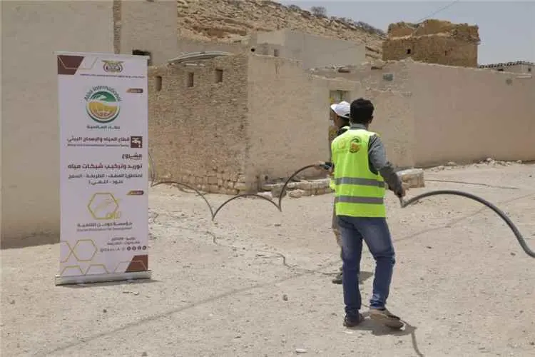 مشروع توريد وتركيب شبكات مياه حديثة لعدد من مناطق مديرية الضليعة