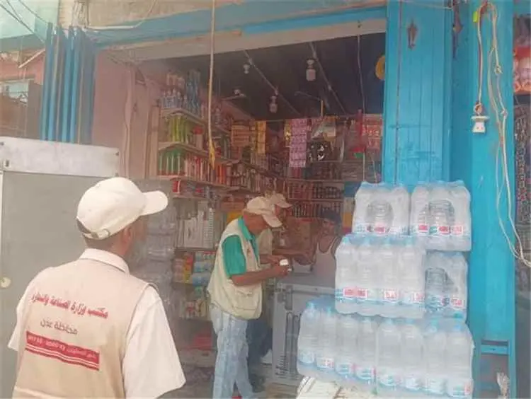 صناعة خورمكسر بعدن تنفذ حملة رقابية حازمة وتحرر 6...