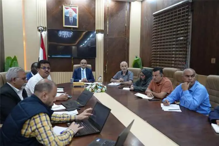 وزير الصحة يترأس اجتماعا فنيا لاستعراض مستجدات مشر...