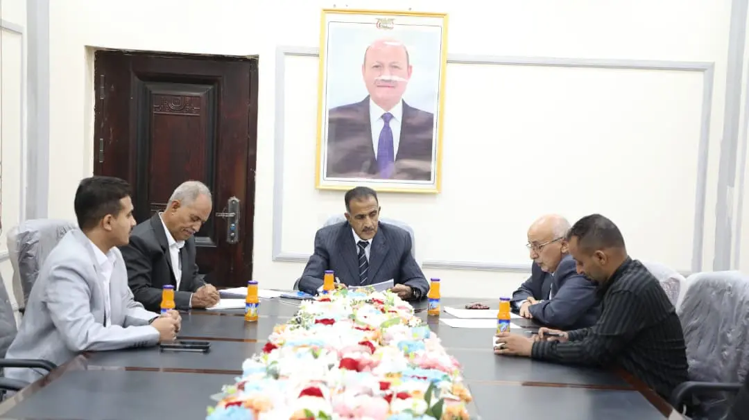 اللجنة العليا للمناقصات تناقش مشروع السقوف المالية...